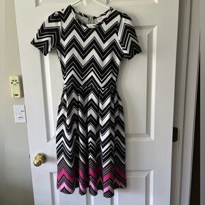 LuLaRoe Chevron Amelia Dress - Size XXS